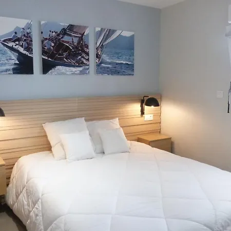 Superbe Pour 6 Avec Balcon, Piscine Chauffee Et Acces Direct A - Fr-1-194-255 Apartament *