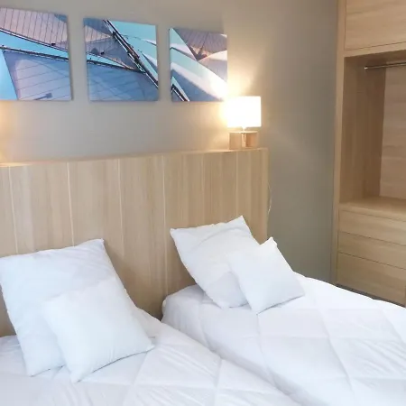 Superbe Pour 6 Avec Balcon, Piscine Chauffee Et Acces Direct A - Fr-1-194-255 La Tranche-sur-Mer