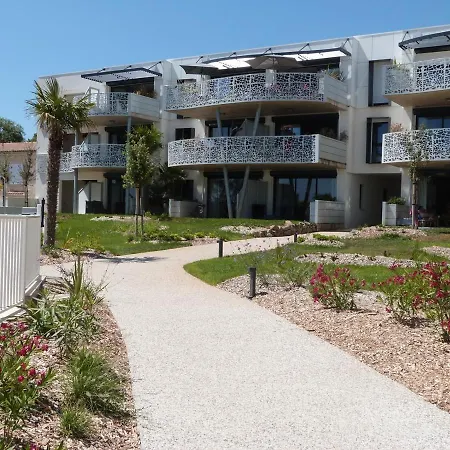 Superbe Pour 6 Avec Balcon, Piscine Chauffée Et Accès Direct à - Fr-1-194-255