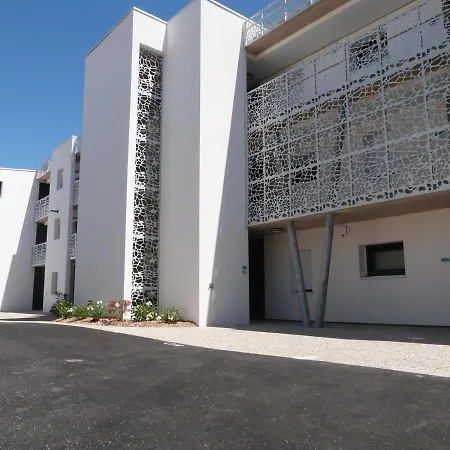 Apartament Superbe Pour 6 Avec Balcon, Piscine Chauffee Et Acces Direct A - Fr-1-194-255 La Tranche-sur-Mer