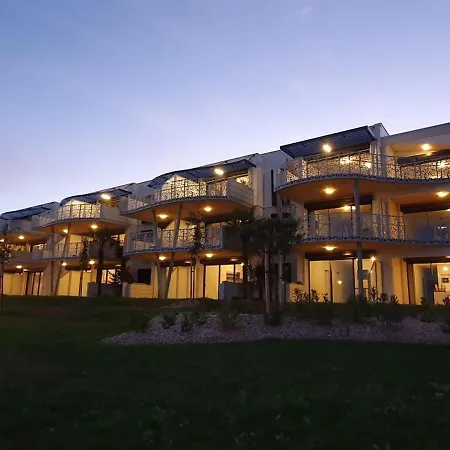 Apartament Superbe Pour 6 Avec Balcon, Piscine Chauffee Et Acces Direct A - Fr-1-194-255