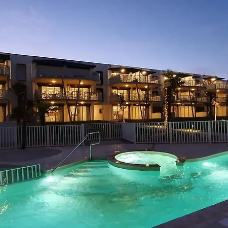 Superbe Pour 6 Avec Balcon, Piscine Chauffee Et Acces Direct A - Fr-1-194-255 Appartement *
