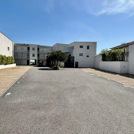 Appartement Superbe Pour 6 Avec Balcon, Piscine Chauffee Et Acces Direct A - Fr-1-194-255