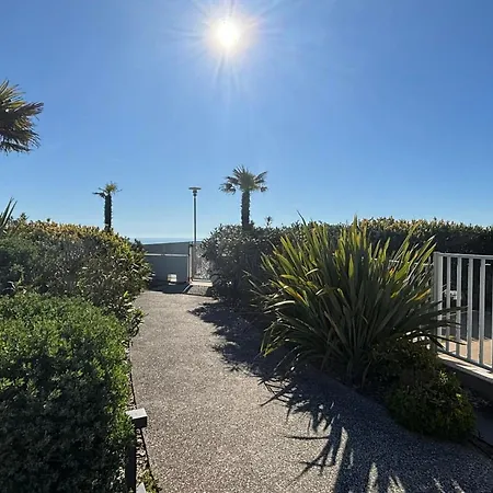Appartement Superbe Pour 6 Avec Balcon, Piscine Chauffee Et Acces Direct A - Fr-1-194-255 La Tranche-sur-Mer