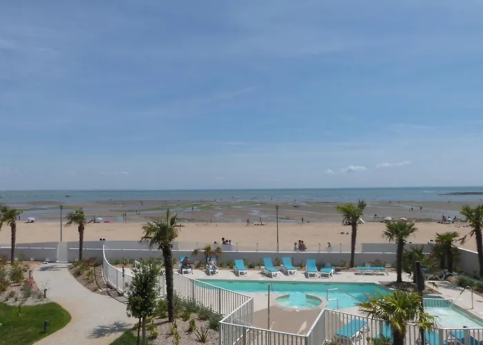 Superbe Pour 6 Avec Balcon, Piscine Chauffée Et Accès Direct à - Fr-1-194-255 Apartamento La Tranche-sur-Mer