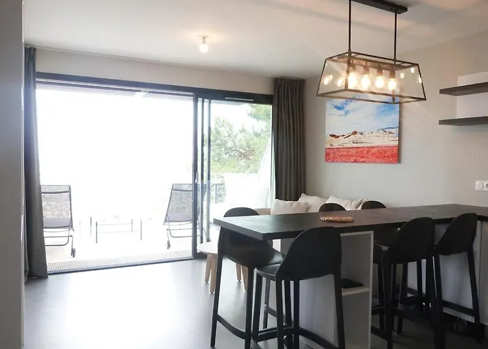 Apartamento Superbe Pour 6 Avec Balcon, Piscine Chauffée Et Accès Direct à - Fr-1-194-255 *