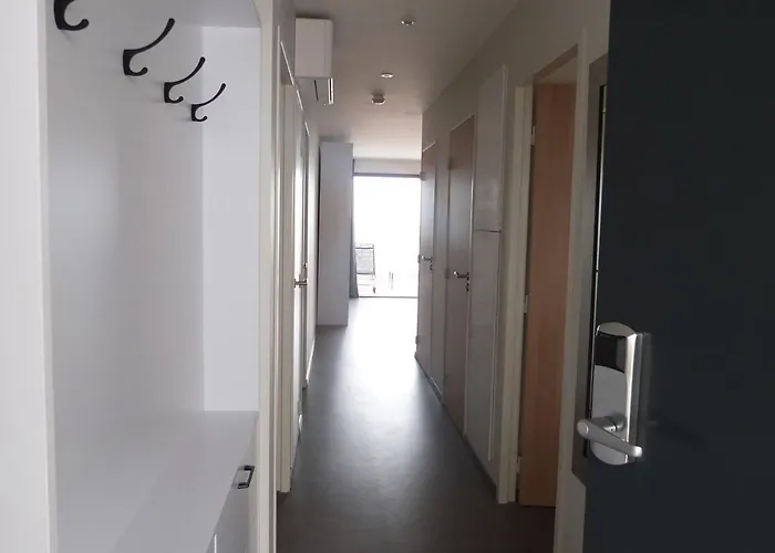 Superbe Pour 6 Avec Balcon, Piscine Chauffée Et Accès Direct à - Fr-1-194-255 La Tranche-sur-Mer